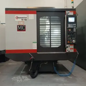 Centro de Usinagem TV-700